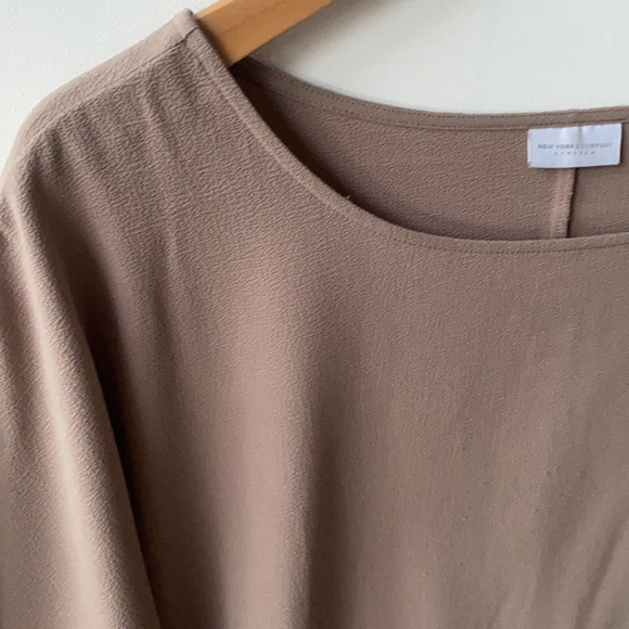 NY & Co. blouse with gathered waist, Size S - Picture 2 of 6